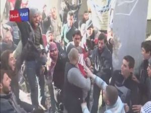 Okula Bombalı Saldırı Kamerada