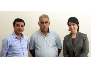 Öcalanın Yeni Fotoğrafları Yayımlandı