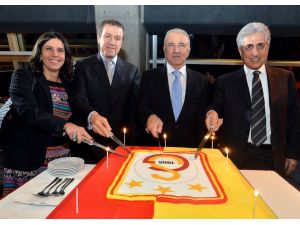 Galatasarayda Yılbaşı Kutlaması