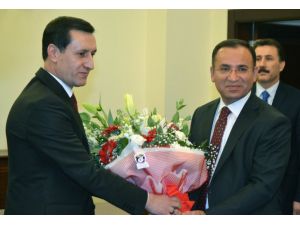 Başbakan Yardımcısı İşler, Görevini Bozdağdan Devraldı