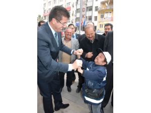 Ekonomi Bakanı Zeybekci, Denizli Belediyesi’ni Ziyaret Etti