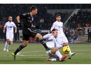 Kartal Yara Aldı