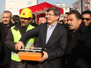 Dışişleri Bakanı Davutoğlu Van’da