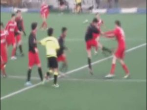 Futbol Maçı Değil, Sanki Boks Maçı