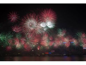 Hong Kong Yeni Yıla İhtişamlı Girdi