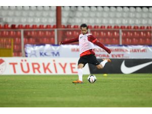 Bilal Kısa: “Akhisar Belediyespor’da Psikolojik Olarak Rahatım”