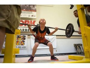 14 Yaşında 136 Kilo Kaldırıyor