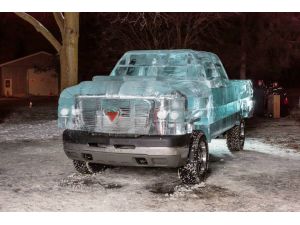 Buzdan Kamyon Yapıp 1,5 Km Yol Gittiler