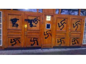 Hadsizlik, Terbiyesizlik !