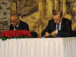 Başbakan Erdoğan, Libya Başbakanı Zeydan İle Bir Araya Geldi