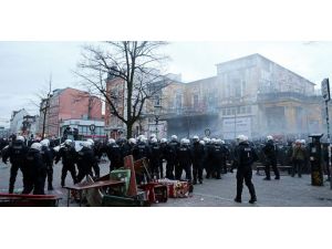 Hamburgda Polis-sivil Gerginliği Tırmanıyor