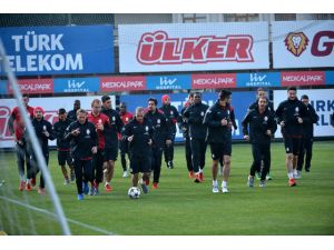 Galatasaray, İkinci Yarı Hazırlıklarına Başladı