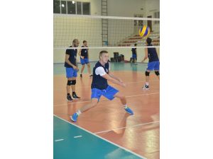 İnegöl Belediyespor, Voleybolda Hollandalı Snippe İle Güçlendi
