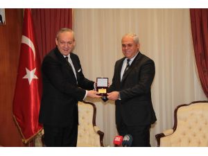 Kktc Başbakanı Yorgancıoğlu, Tüsiad Heyetini Kabul Etti