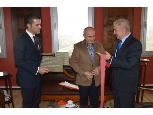 Ünal Aysal: Bu Mevsimde Çilek Beklemek Doğru Değil