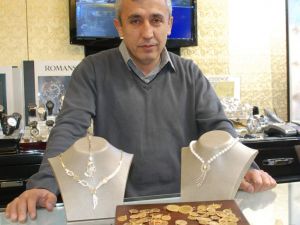 Gençay: “Türkiye Ekonomisi Bir Yıl Geriye Gitti”