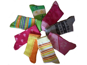 Oturduğu Yerden 50 Ülkeye Çorap Satıyor