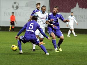 Trabzonspor Hazırlık Maçında Kasımpaşa İle 2-2 Berabere Kaldı