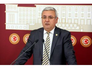 Metiner: “Bu Kavga Cemaatle Hükümet Arasında Değil”
