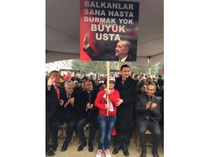 Başbakan Yardımcısı İşler, Makendoya’daki Başbakan Erdoğan’a Sevgiyi Twitter’dan Paylaştı