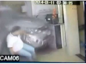 Resepsiyona Davetsiz Misafir