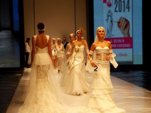 Gelinlik Ve Abiyenin Nabzı İzmirde Atacak