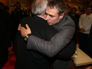 Fenerbahçeli Sporculardan Aziz Yıldırıma Destek