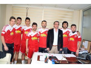 Turgutlusporda İmza Şov