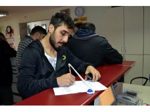 Balıkesirspordan Ayrılan Caner Arıcı Noterde