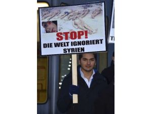 Viyana’da Suriye Protestosu
