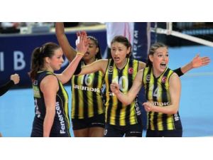 Fenerbahçe, Vakıfbank’ın Rekorunu Tarihe Gömdü