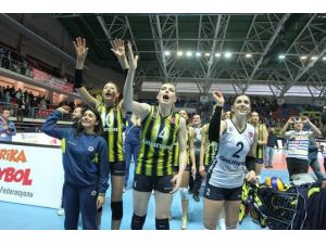 Fenerbahçe, Vakıfbank’ın Rekorunu Tarihe Gömdü
