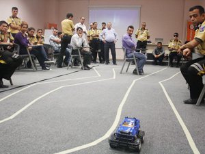 Hem Eğleniyorlar Hem Öğreniyorlar