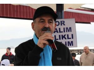 Sağlıklı Yaşam Yürüyüşüne Katıldı