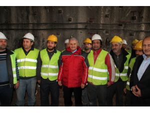 Binali Yıldırım: Vali Görevini Yaptı, Aziz Kocaoğlu Afra Tafra Yapmasın