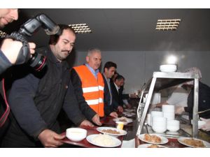 Binali Yıldırım Şoför Oldu, Vekil Muavinlik Yaptı