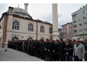 İstanbul Esenyurttaki Silahlı Saldırıda Hayatını Kaybeden Mhpli Cengiz Akyıldız İçin Gümüşhane’de Gıyabi Cenaze Namazı Kılındı