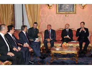 Cumhurbaşkanı Gül, Senato Başkanı İle Bir Arada