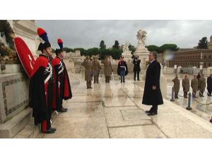 İtalyan Medyasından Gül’e Alkış