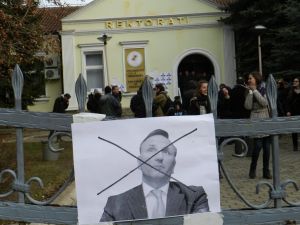 Priştine Üniversitesi’nde Gerginlik Sürüyor