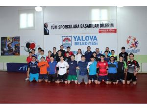 Masa Tenisi Milli Takımları Yalova’da Kampa Girdi