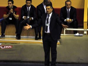 Best Balıkesir Basketbol Takımı, Antrenör Mustafa Derin İle Yollarını Ayırdı