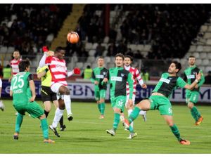 Samsunspor İle Tekden Denizlispor Karşılaşıyor