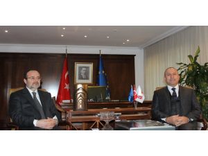 Ab Bakanı Ve Başmüzakereci Çavuşoğlu, Diyanet İşleri Başkanı Görmez’i Kabul Etti