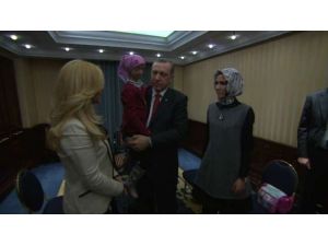 Kucağından Bir An Olsun İndirmedi