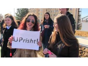 Öğrenciler Polisle Çatıştı