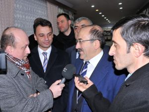 Başkan Gümrükçüoğlu’ndan Eski Bakan Bayraktara Destek