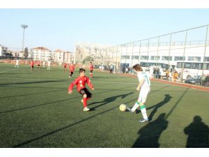 Geleceğin Yıldızları Yalova’da Mücadele Ediyor