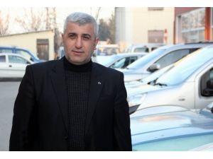 (Özel Haber) Sıfır Otomobil Fiyatları Uçtu, İkinci El Satıcıları Umutlandı