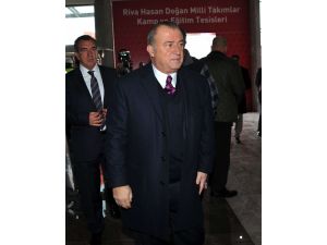 Demiören Ve Terim, Rivaya Çıkarma Yaptı